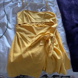 Yellow dress